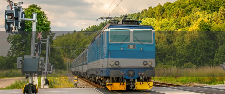Vlak na přejezdu