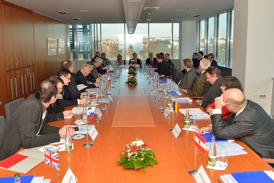 Meeting with ambassadors of EU countries - Prague, 12.11.2013