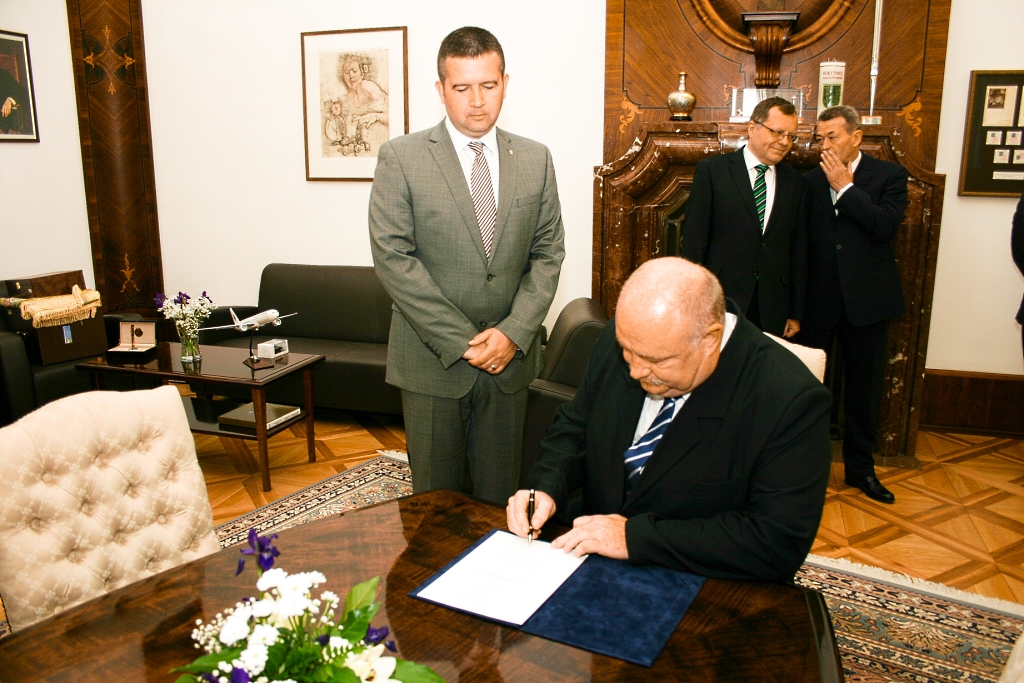 Jmenování Jana Stárka v Poslanecké sněmovně - 4.6.2015
